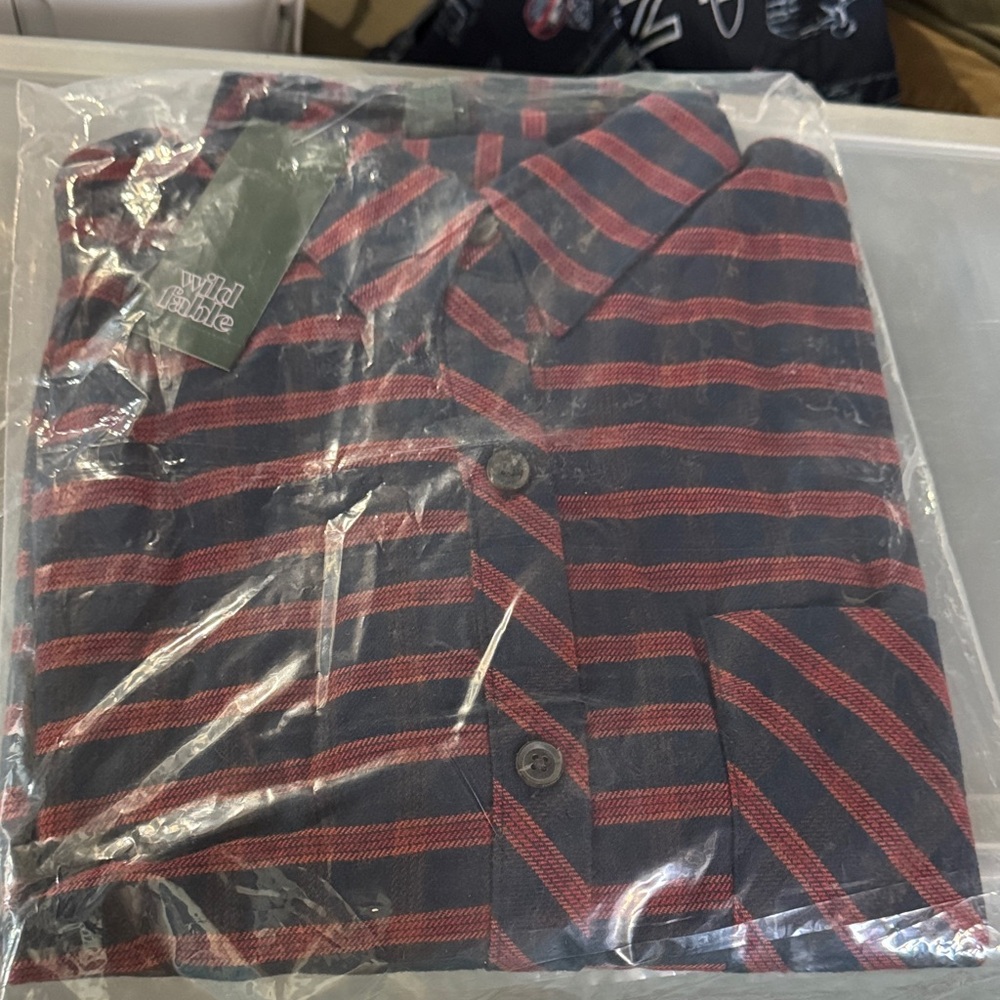 Men’s size medium Wild Fable Red and Blue striped flannel long sleeve